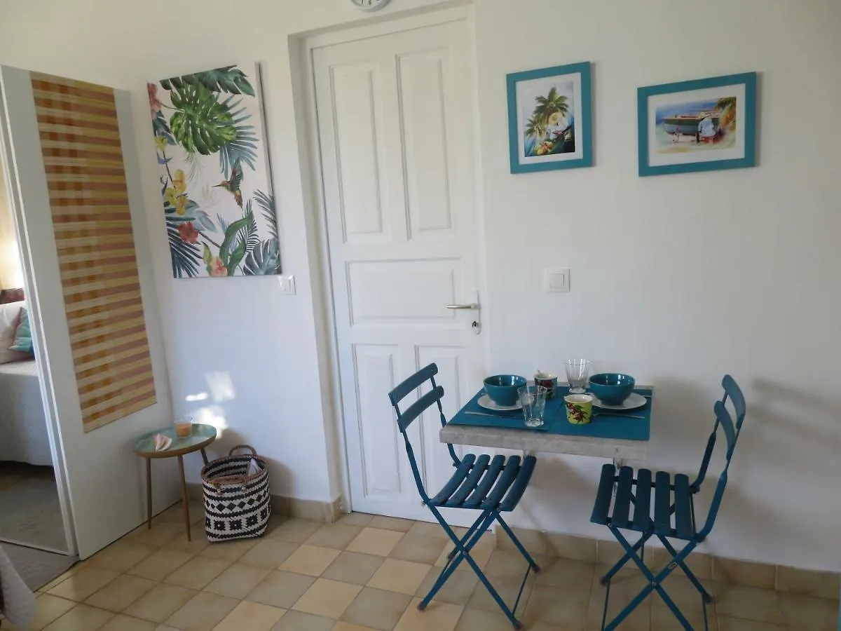 Homestay Ti Cajou Apartment Baie-Mahault